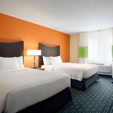 Fairfield Inn & Suites By Marriott Champaign Exterior foto