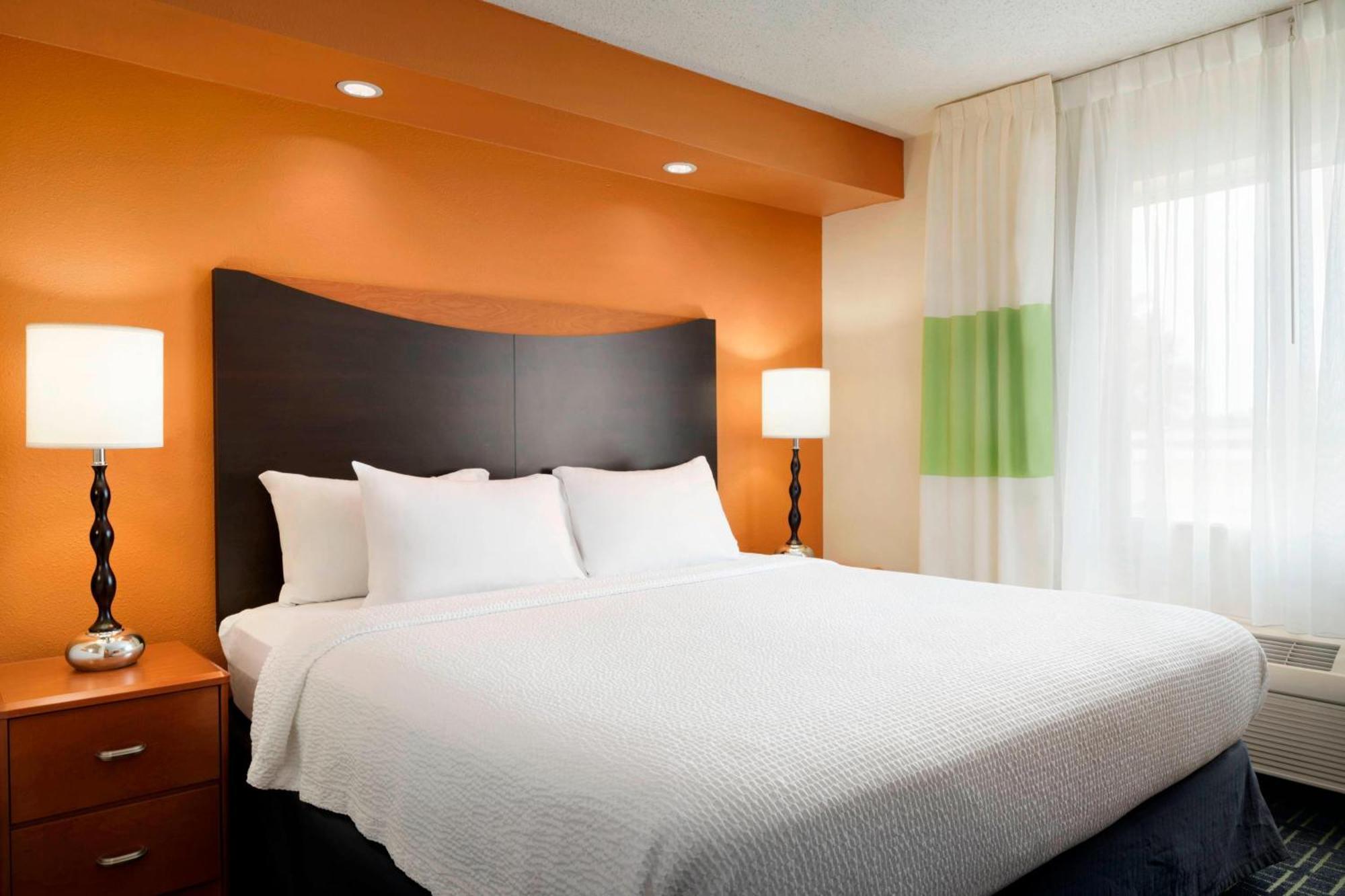 Fairfield Inn & Suites By Marriott Champaign Exterior foto