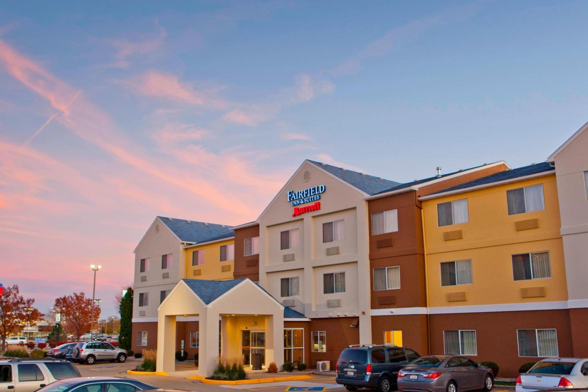 Fairfield Inn & Suites By Marriott Champaign Exterior foto