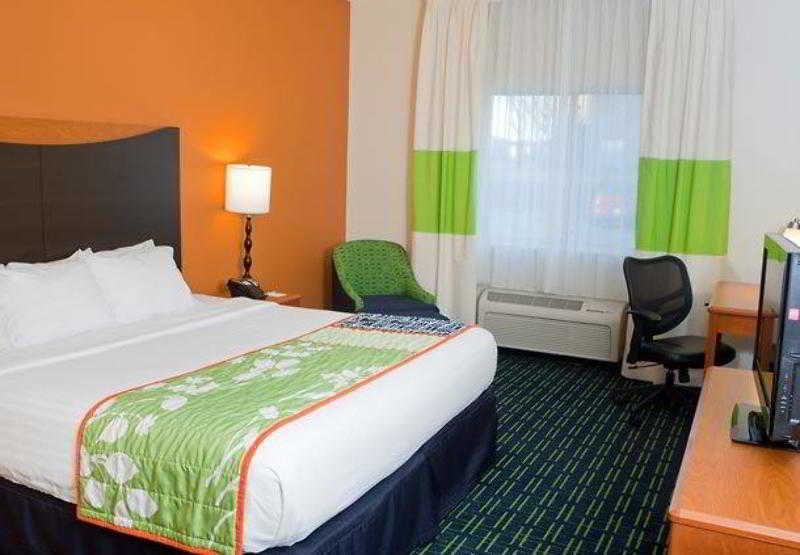 Fairfield Inn & Suites By Marriott Champaign Habitación foto